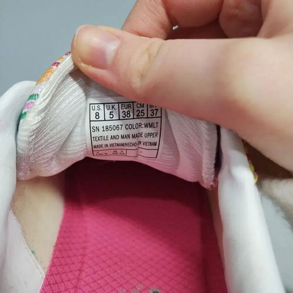 SKECHERS Cordova Classic Low Top Sneakers Womens‎ 8 White Multi Canvas Lace-Up